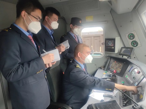 2023年火車機(jī)車司機(jī)定向培養(yǎng)計(jì)劃 招生問(wèn)答 2023年火車機(jī)車司機(jī)定向培養(yǎng)計(jì)劃 招生問(wèn)答